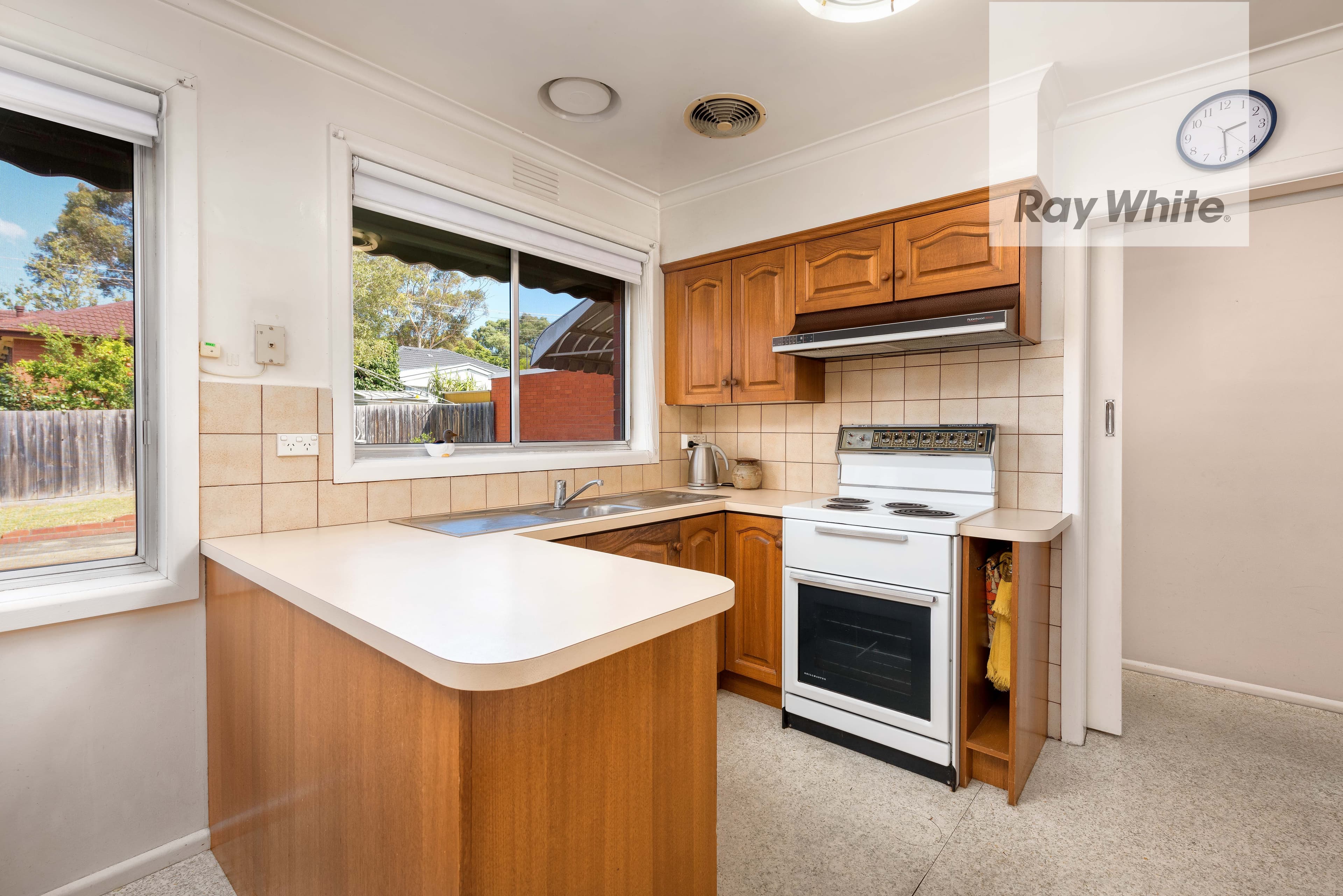 24 Darren Avenue, Bundoora VIC 3083, Bundoora - Thumbnail 3