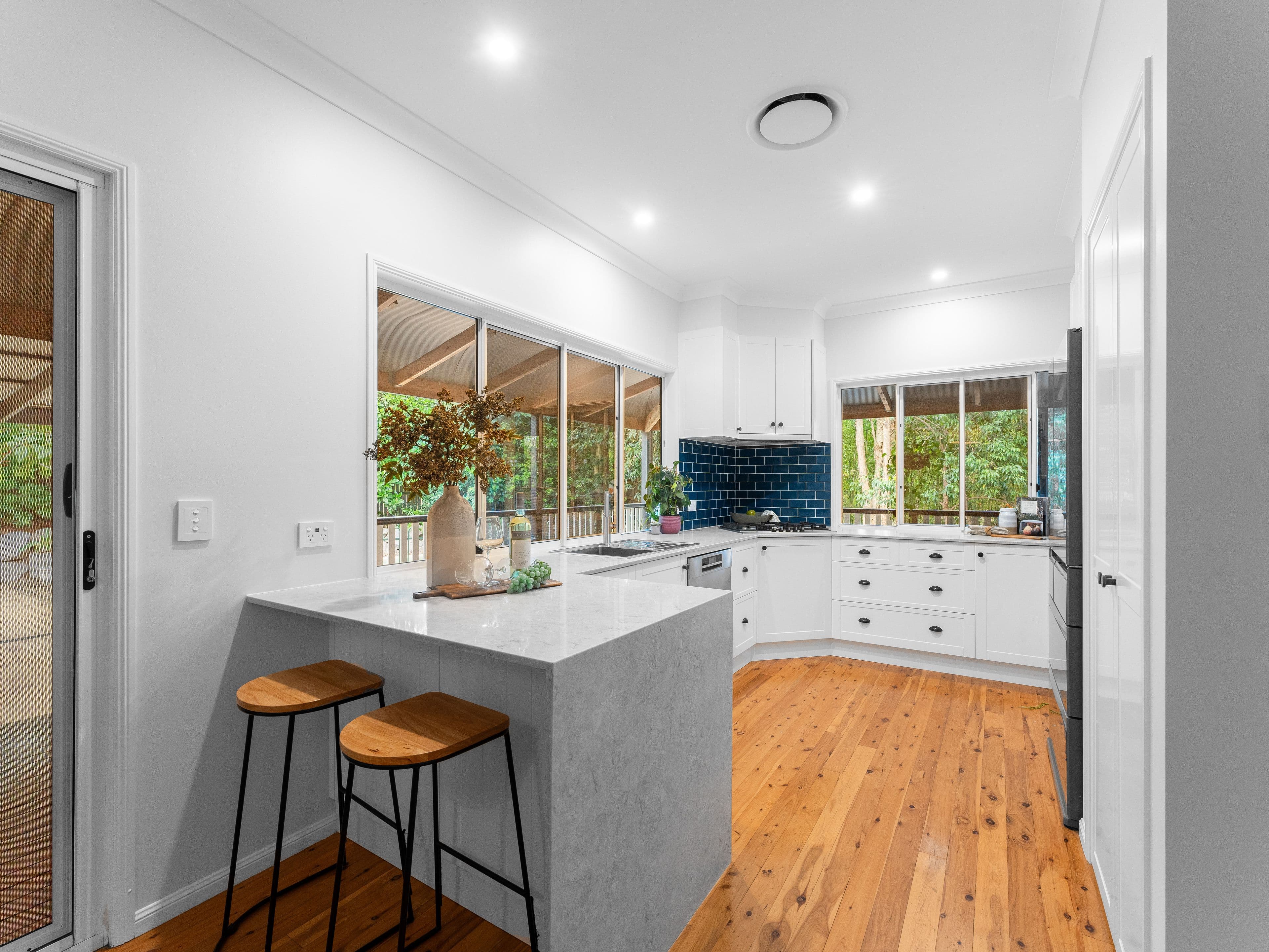 12 Glenvale Court, Everton Hills QLD 4053, Everton Hills - Thumbnail 3