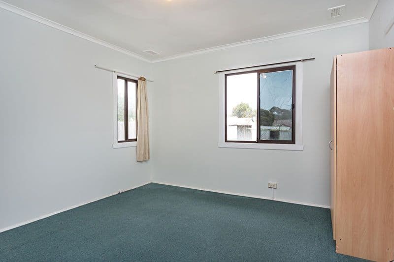 19 Jindabyne Avenue, CHADSTONE VIC 3148, Chadstone - Thumbnail 4