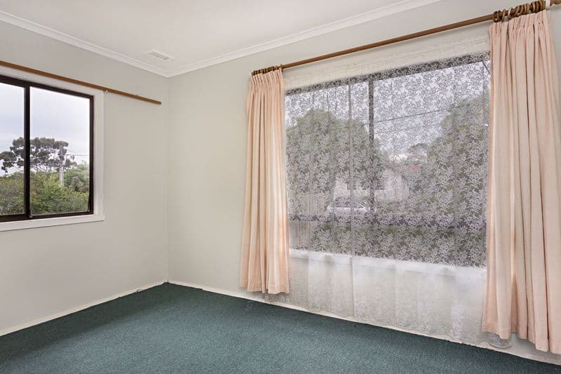 19 Jindabyne Avenue, CHADSTONE VIC 3148, Chadstone - Thumbnail 5