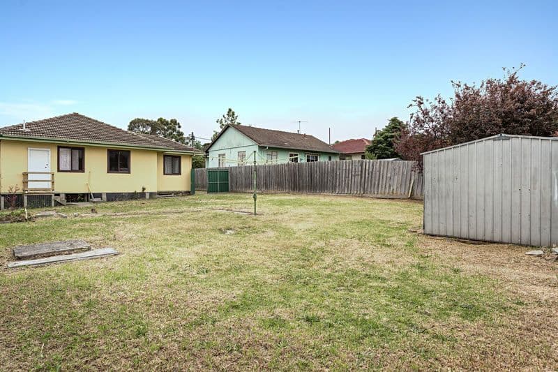 19 Jindabyne Avenue, CHADSTONE VIC 3148, Chadstone - Thumbnail 8