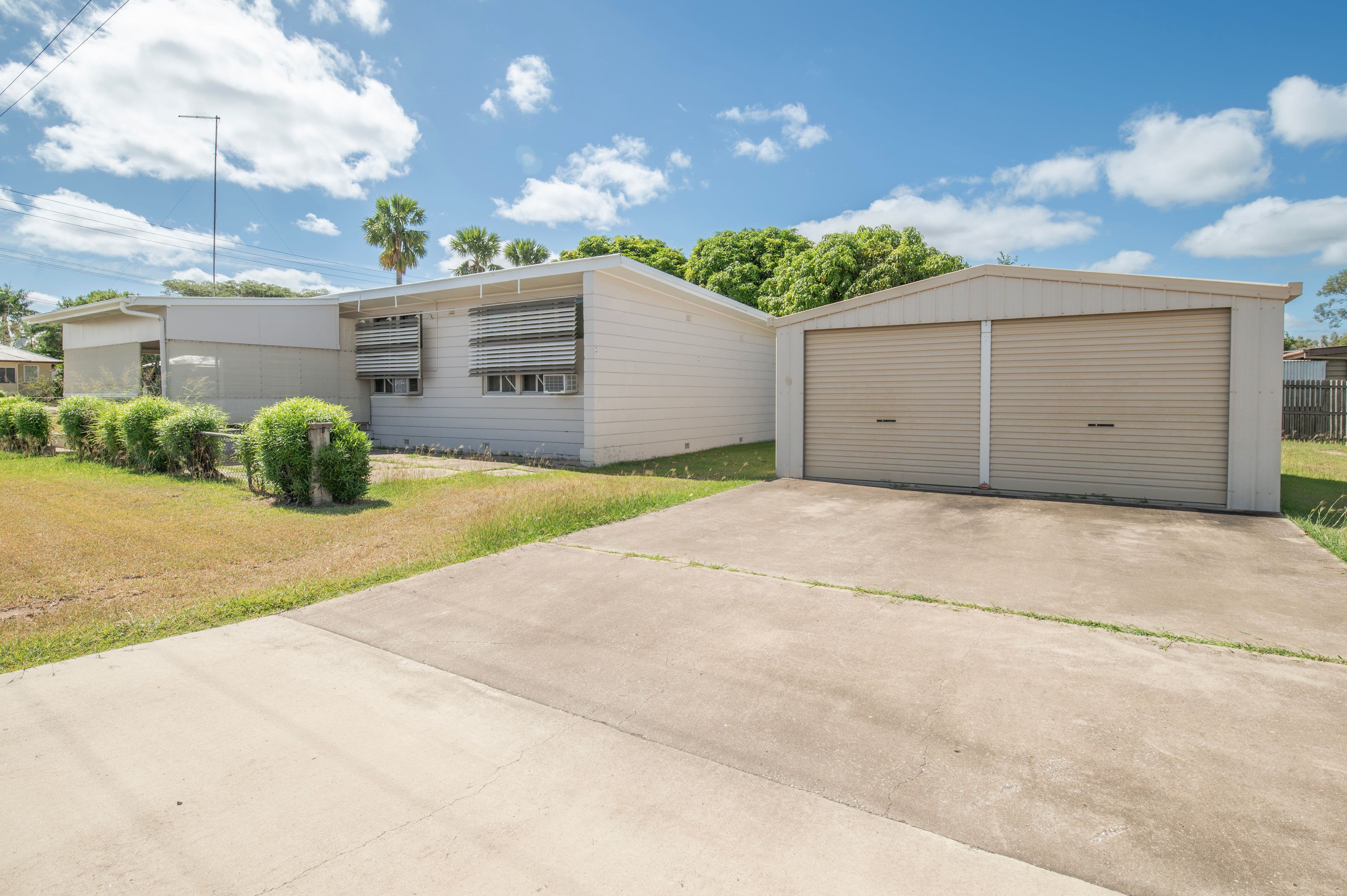 19 Kariboe Street, Biloela QLD 4715, Biloela - Thumbnail 2
