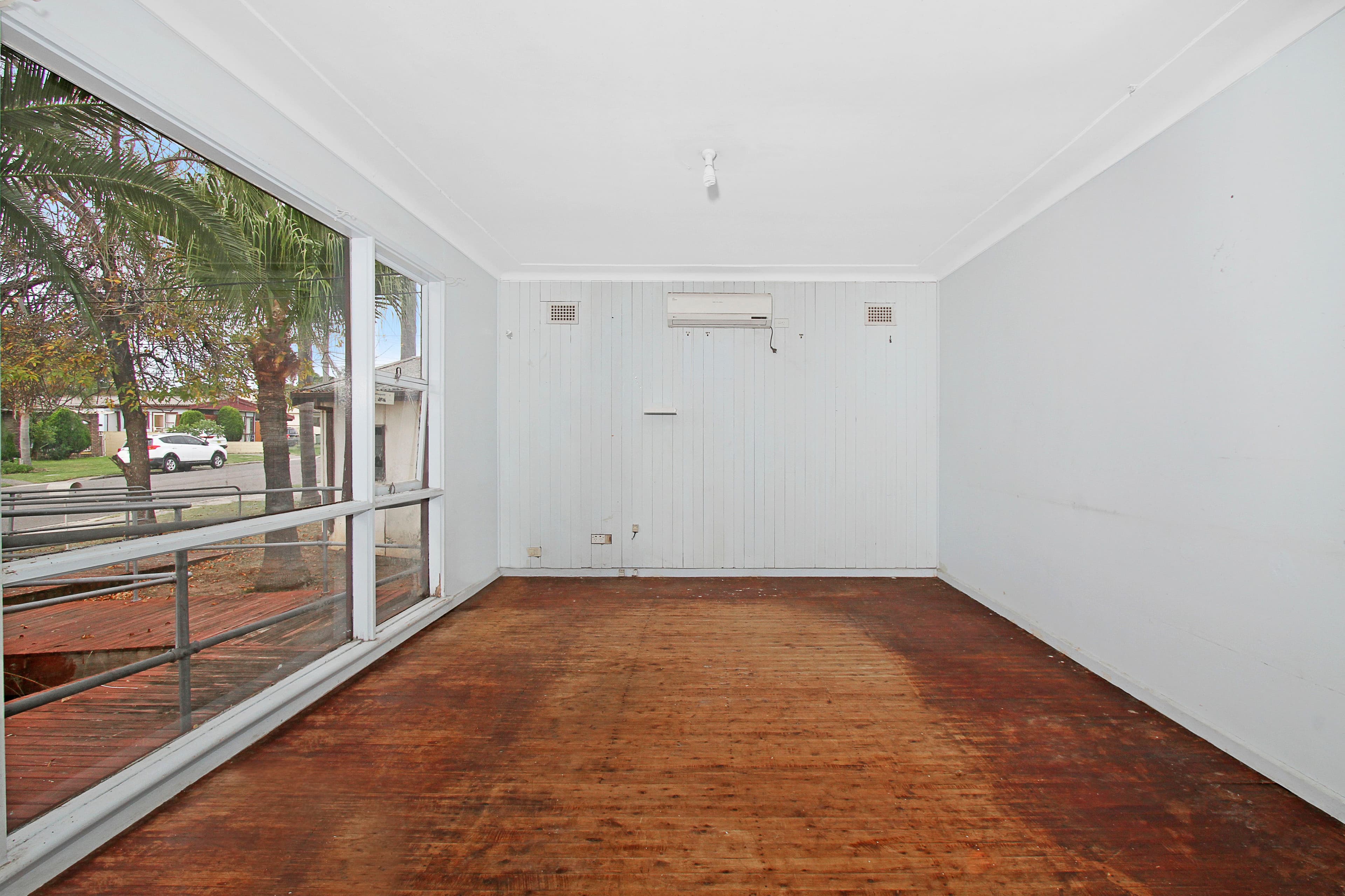 8 Farningham Street, Mount Pritchard - Thumbnail 2