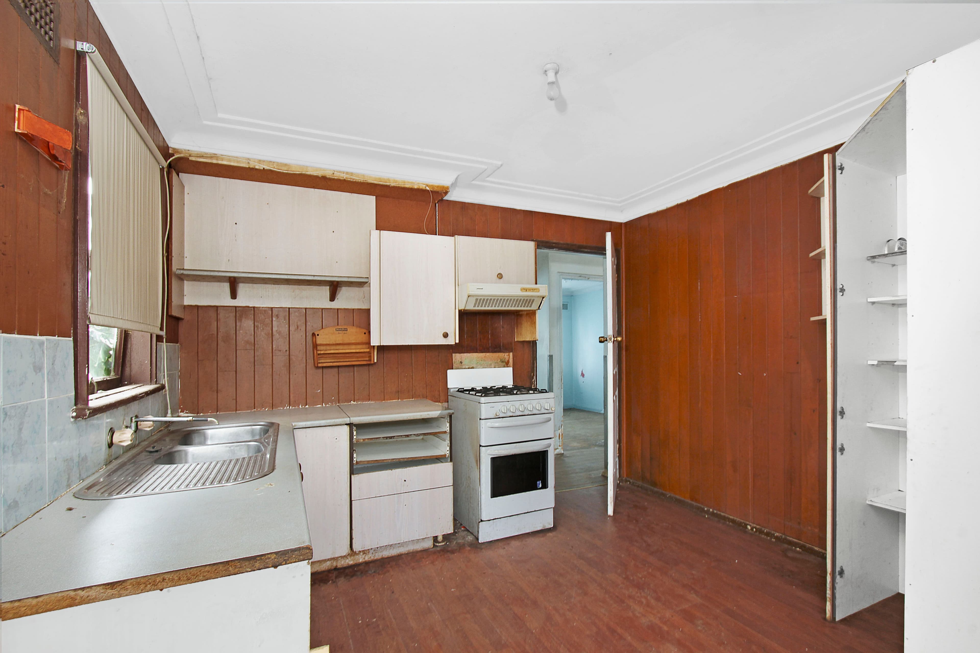 8 Farningham Street, Mount Pritchard - Thumbnail 3