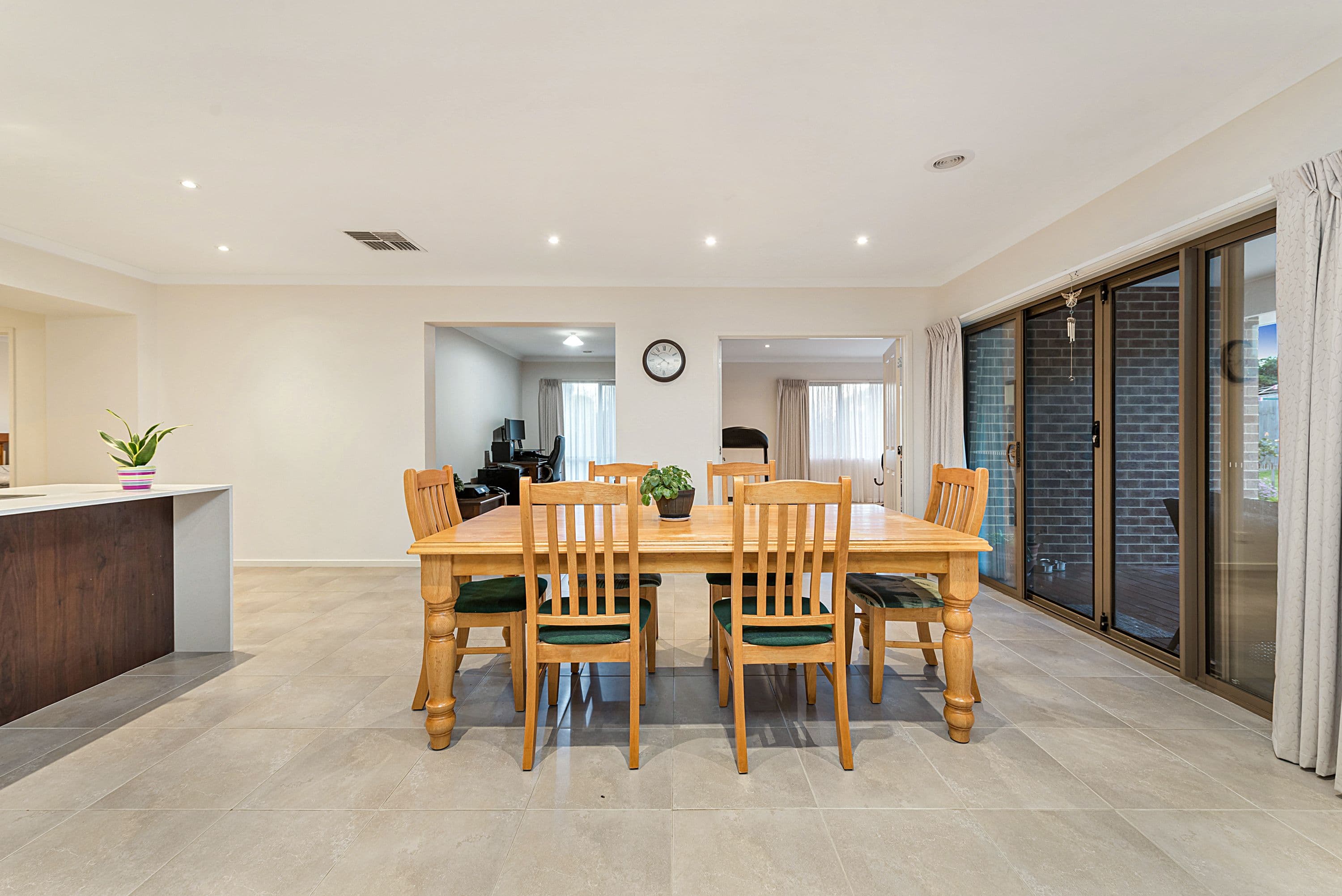 3 Roberts Street, Ferntree Gully VIC 3156, Ferntree Gully - Thumbnail 6