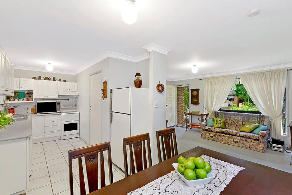 7 Judith Ann Drive, BERKELEY VALE NSW 2261, Berkeley Vale - Thumbnail 2