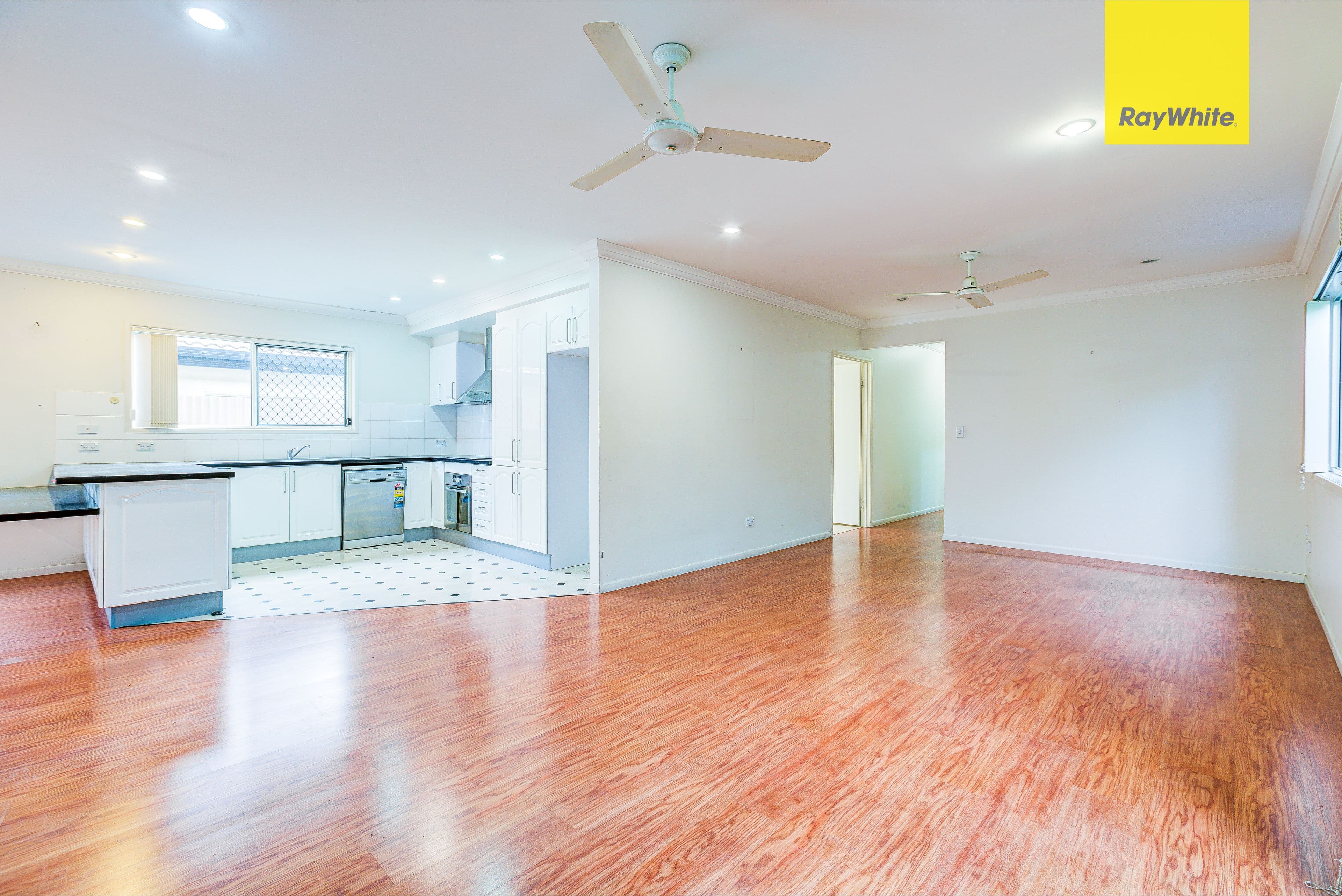 52 Lillian Avenue, Salisbury QLD 4107, Salisbury - Thumbnail 2
