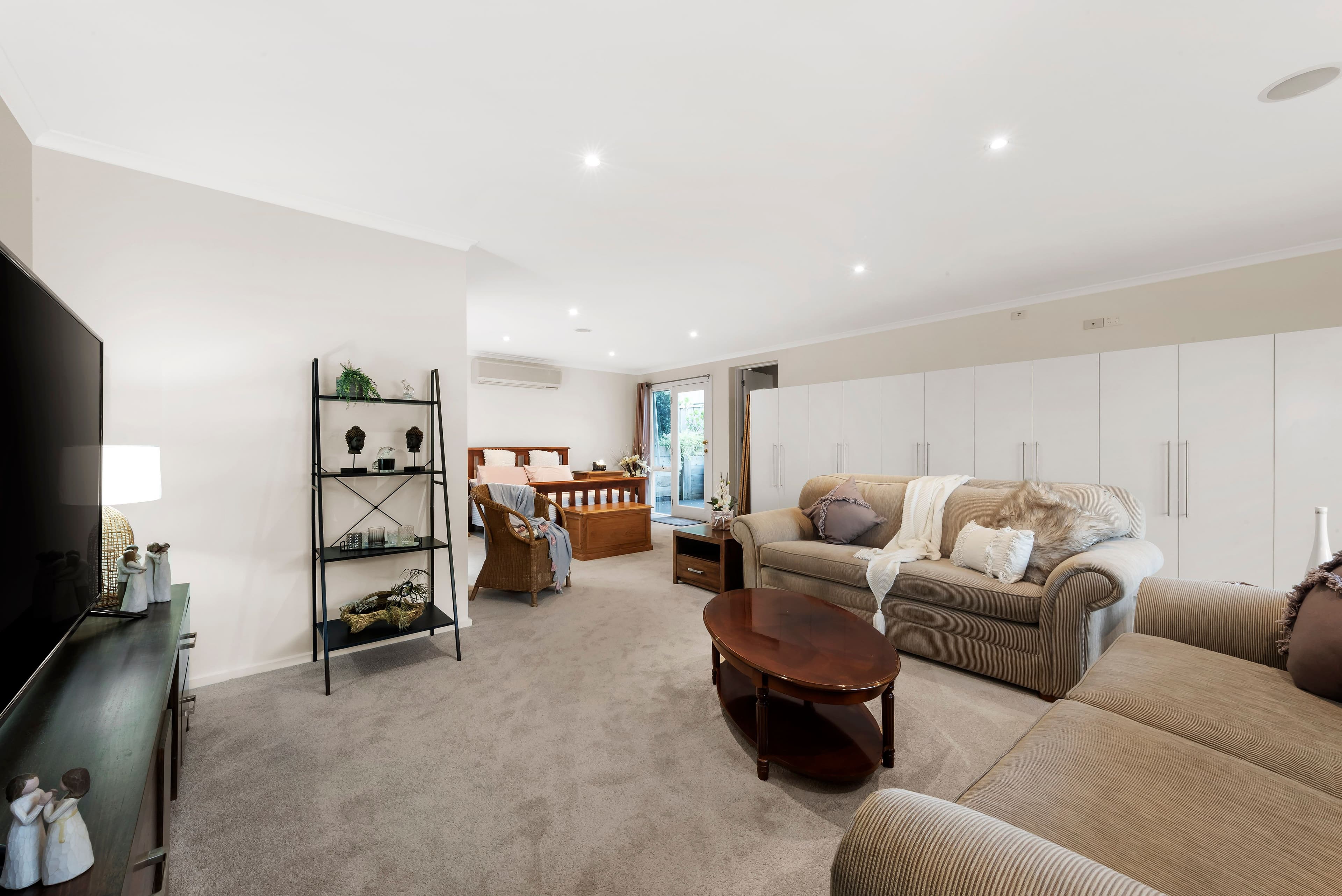 46 Timbertop Drive, Rowville VIC 3178, Rowville - Thumbnail 3