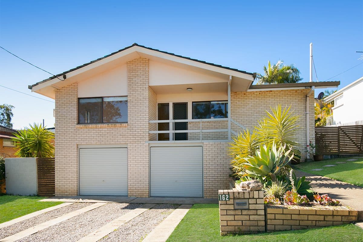 164 Bapaume Road, Holland Park West QLD 4121, Holland Park West - Thumbnail 2