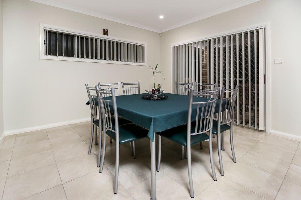 6 Ulm Street, Middleton Grange NSW 2171, Middleton Grange - Thumbnail 3
