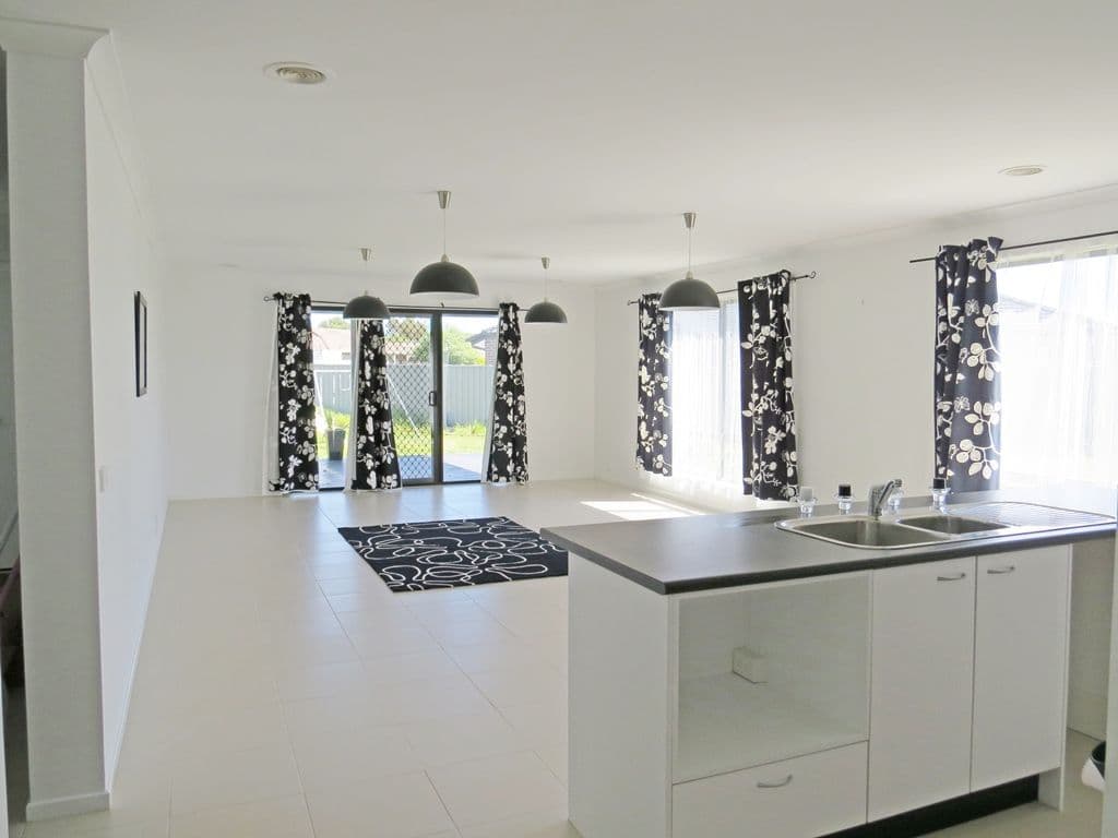 18 Macquarie Close, Delacombe VIC 3356, Delacombe - Thumbnail 3
