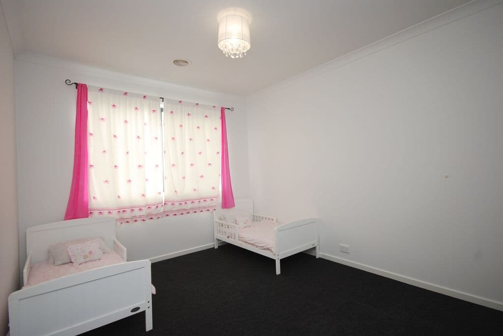 18 Macquarie Close, Delacombe VIC 3356, Delacombe - Thumbnail 8