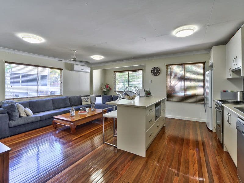 84 Sandon Street, GRACEVILLE QLD 4075, Graceville - Thumbnail 3