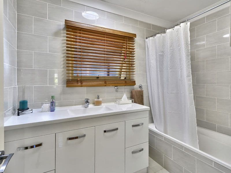 84 Sandon Street, GRACEVILLE QLD 4075, Graceville - Thumbnail 5