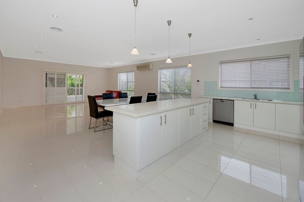 52 Grange Drive, South Morang VIC 3752, South Morang - Thumbnail 3