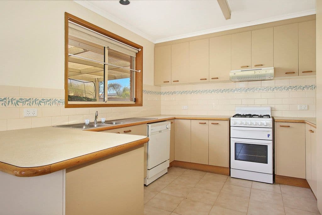 75 McLeod Street, Yarrawonga VIC 3730, Yarrawonga - Thumbnail 2