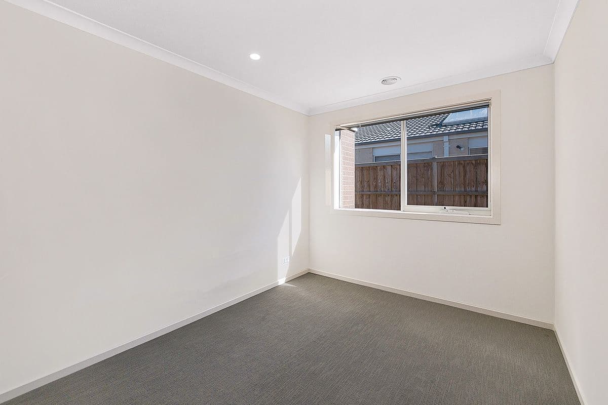 37 Omeara Crescent, Cranbourne East VIC 3977, Cranbourne East - Thumbnail 8