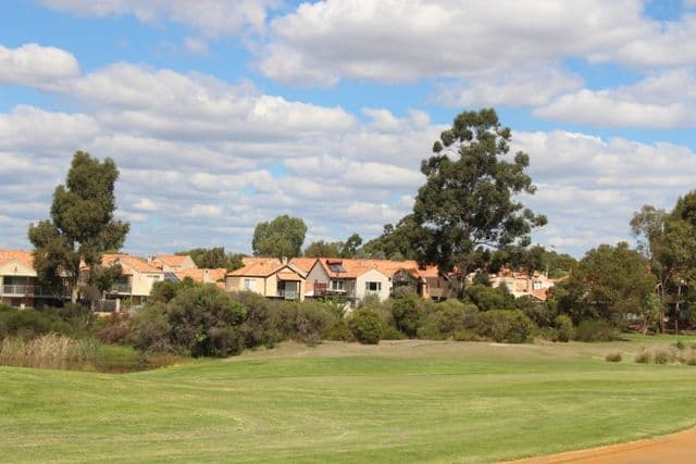 7 Lakefront Drive, The Vines WA 6069, The Vines - Thumbnail 3