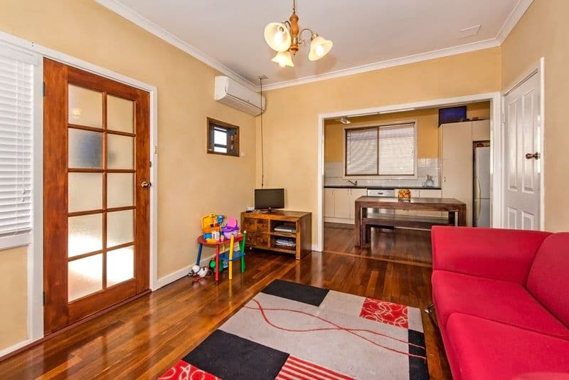 11 Sproxton Way, EMBLETON WA 6062, Embleton - Thumbnail 6