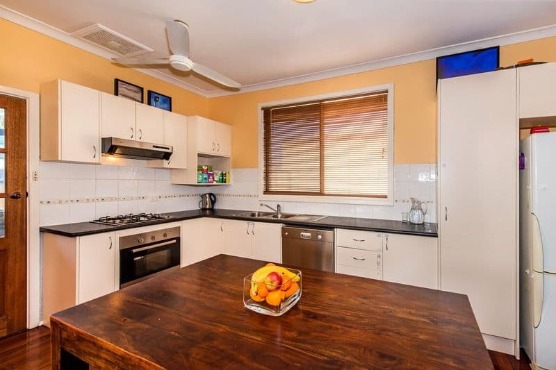11 Sproxton Way, EMBLETON WA 6062, Embleton - Thumbnail 8