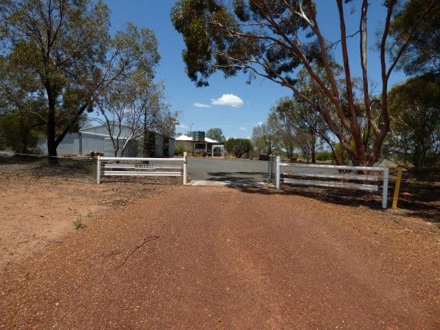 98 Minkadell Road, Roma QLD 4455, Roma - Image 1