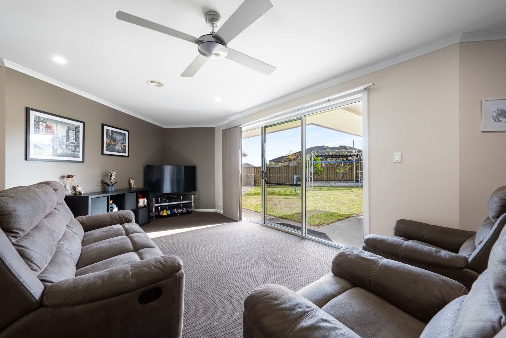 19 Emerald Drive, Mount Gambier SA 5290, Mount Gambier - Thumbnail 2
