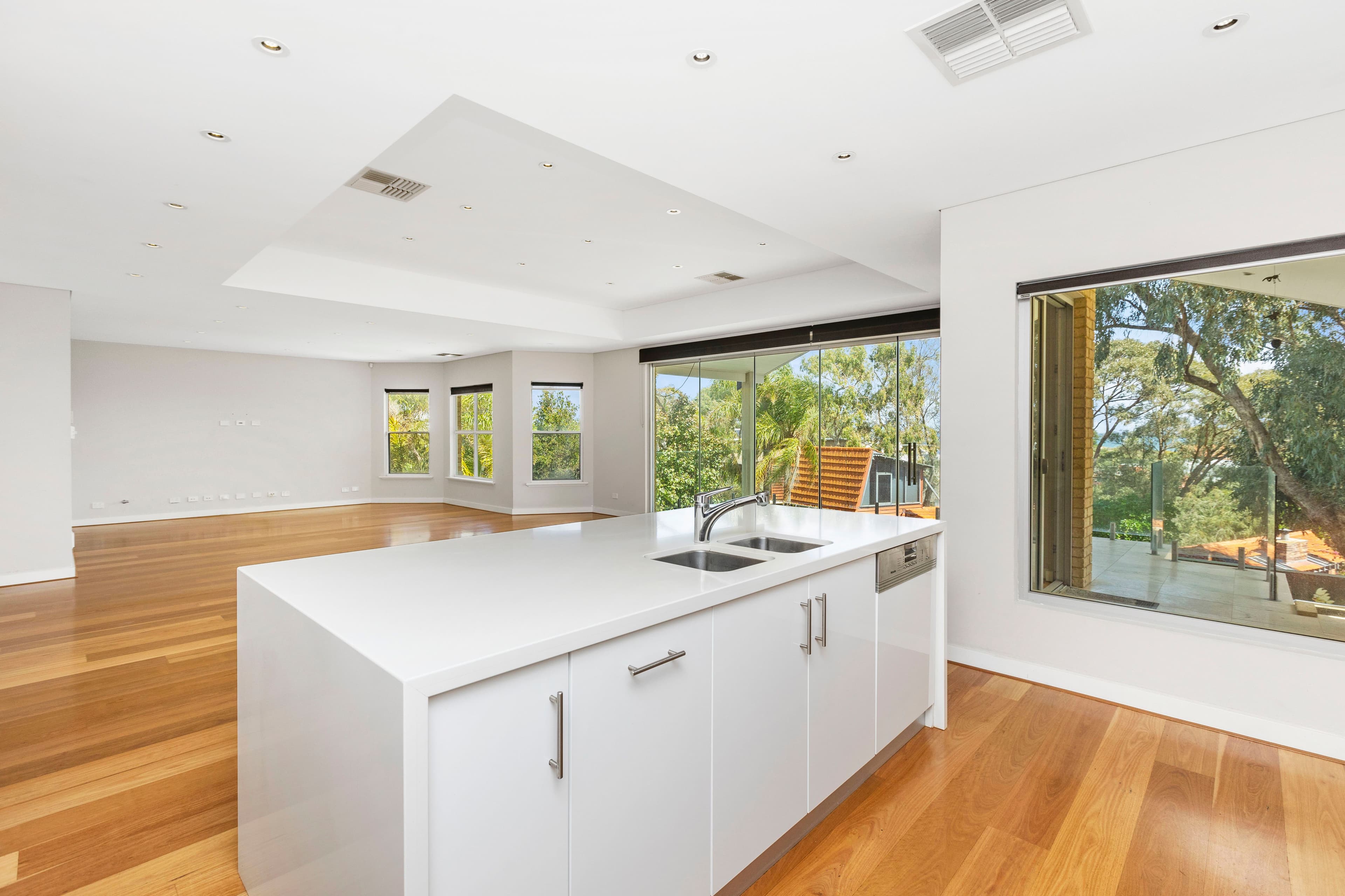 9 Truro Place, City Beach WA 6015, City Beach - Thumbnail 7