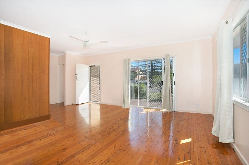 34 Dudley Street, Mermaid Beach QLD 4218, Mermaid Beach - Thumbnail 3