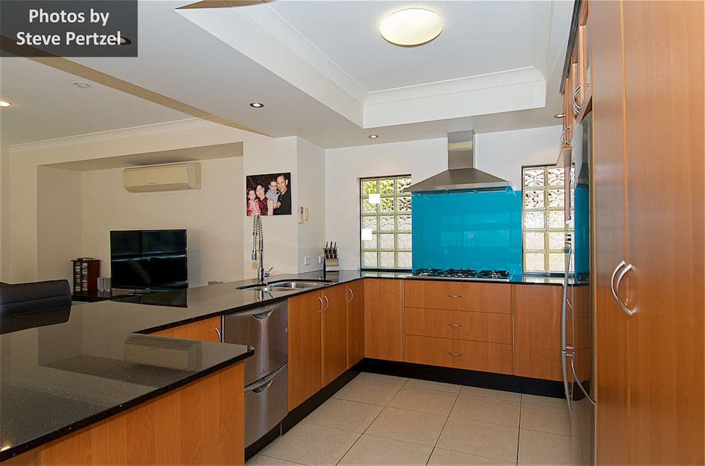 127 Arun Drive, Arundel QLD 4214, Arundel - Thumbnail 5