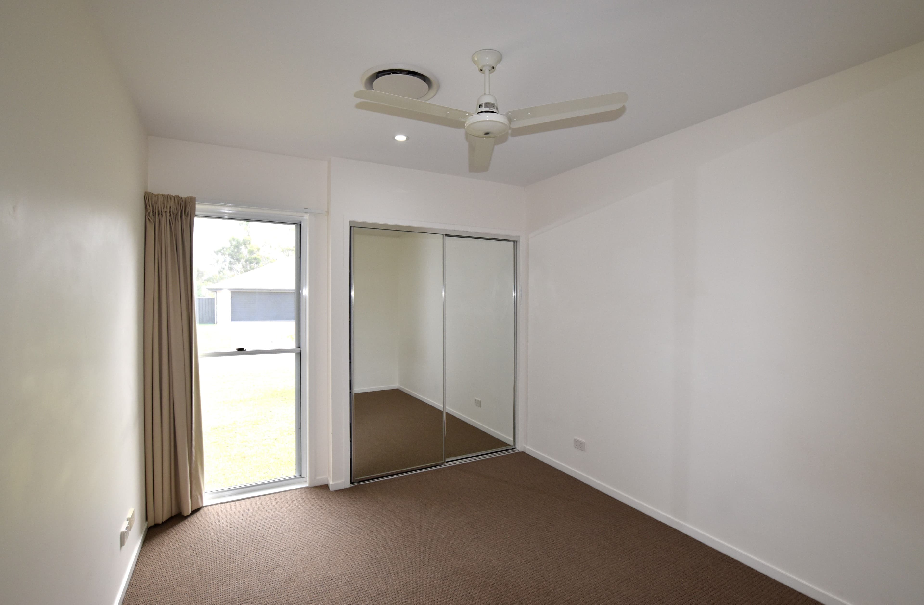 22 Kingfisher Street, New Auckland QLD 4680, New Auckland - Thumbnail 5