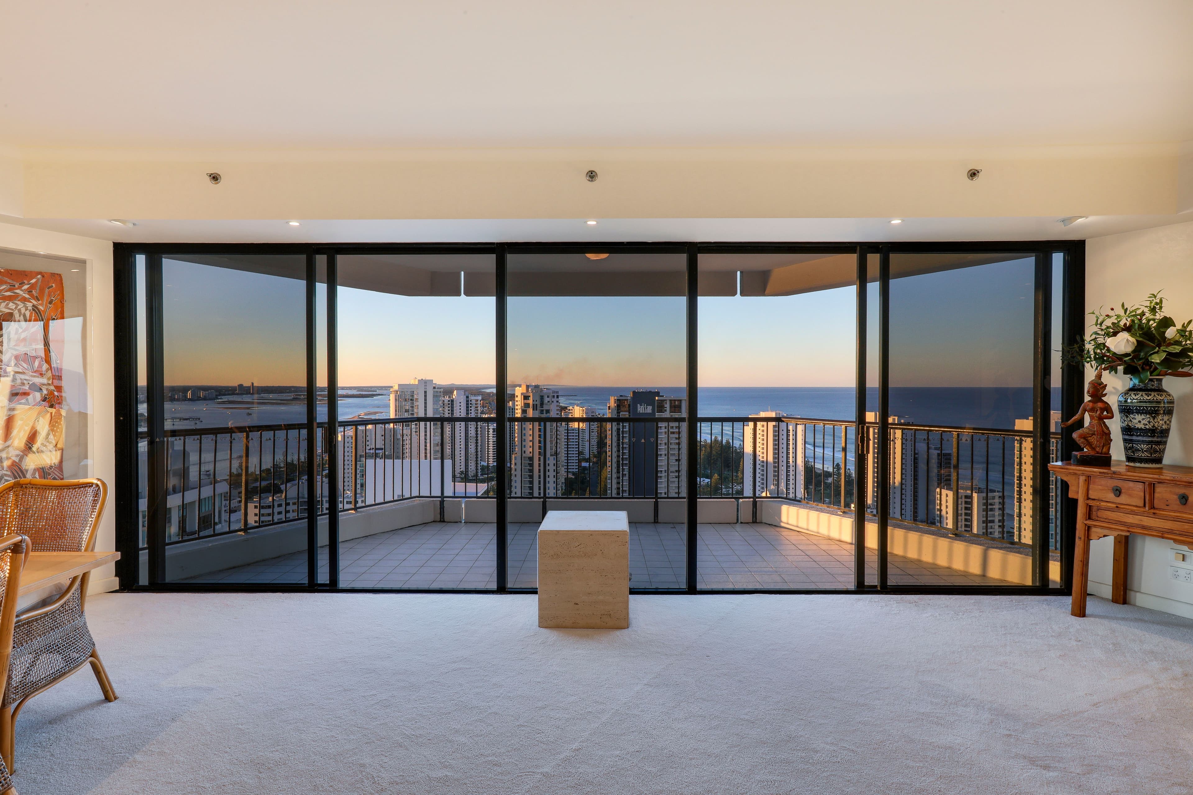24 Breaker Street, Main Beach QLD 4217, Main Beach - Thumbnail 3