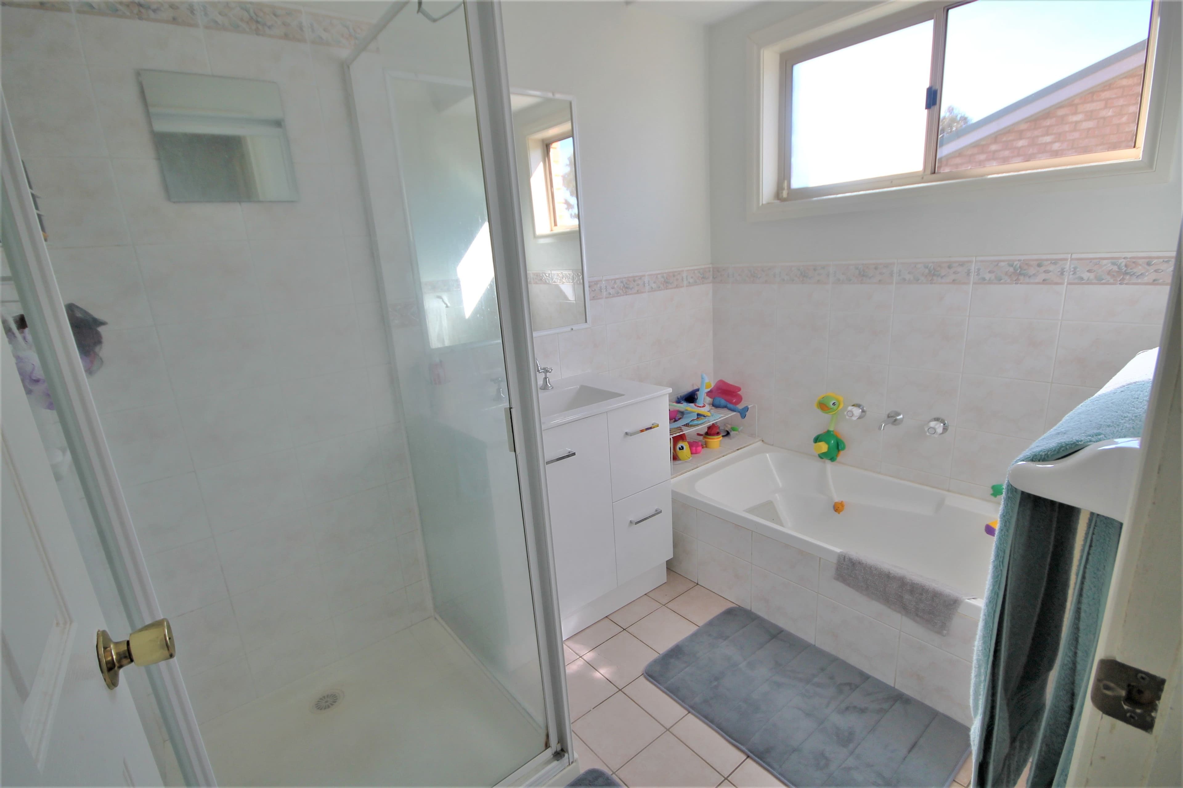 19 Hargreaves Crescent, Young - Thumbnail 4