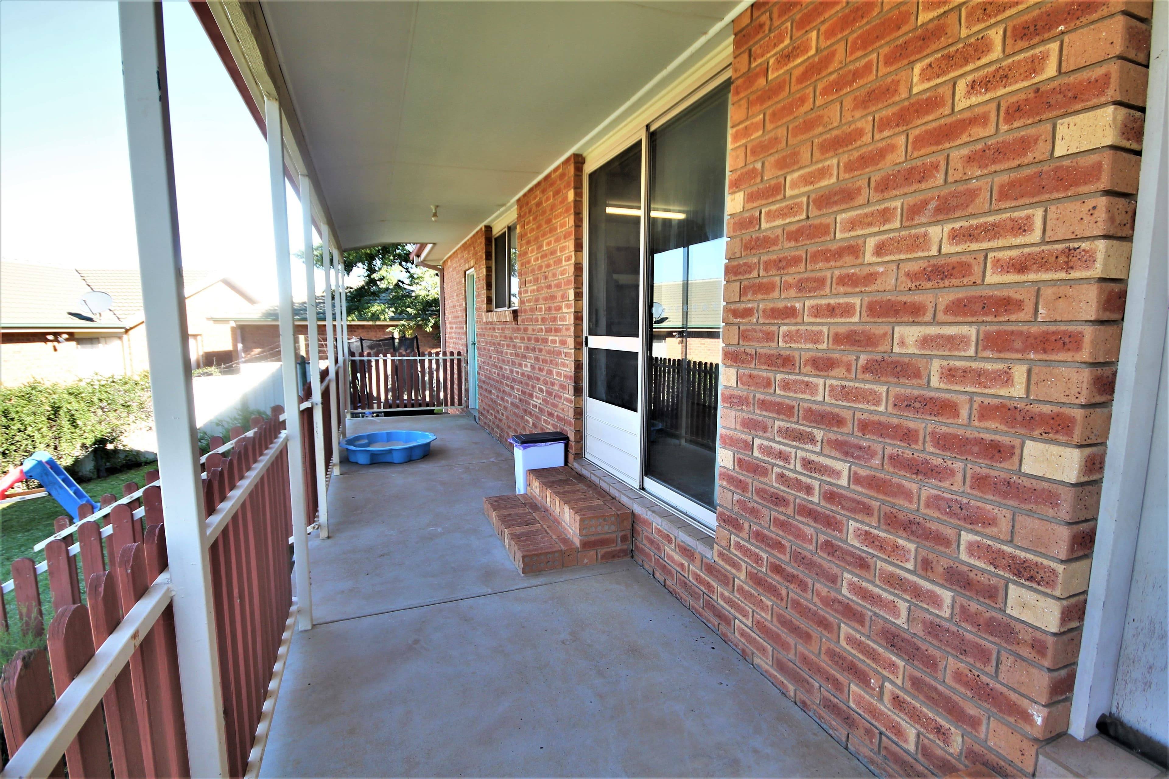 19 Hargreaves Crescent, Young - Thumbnail 8