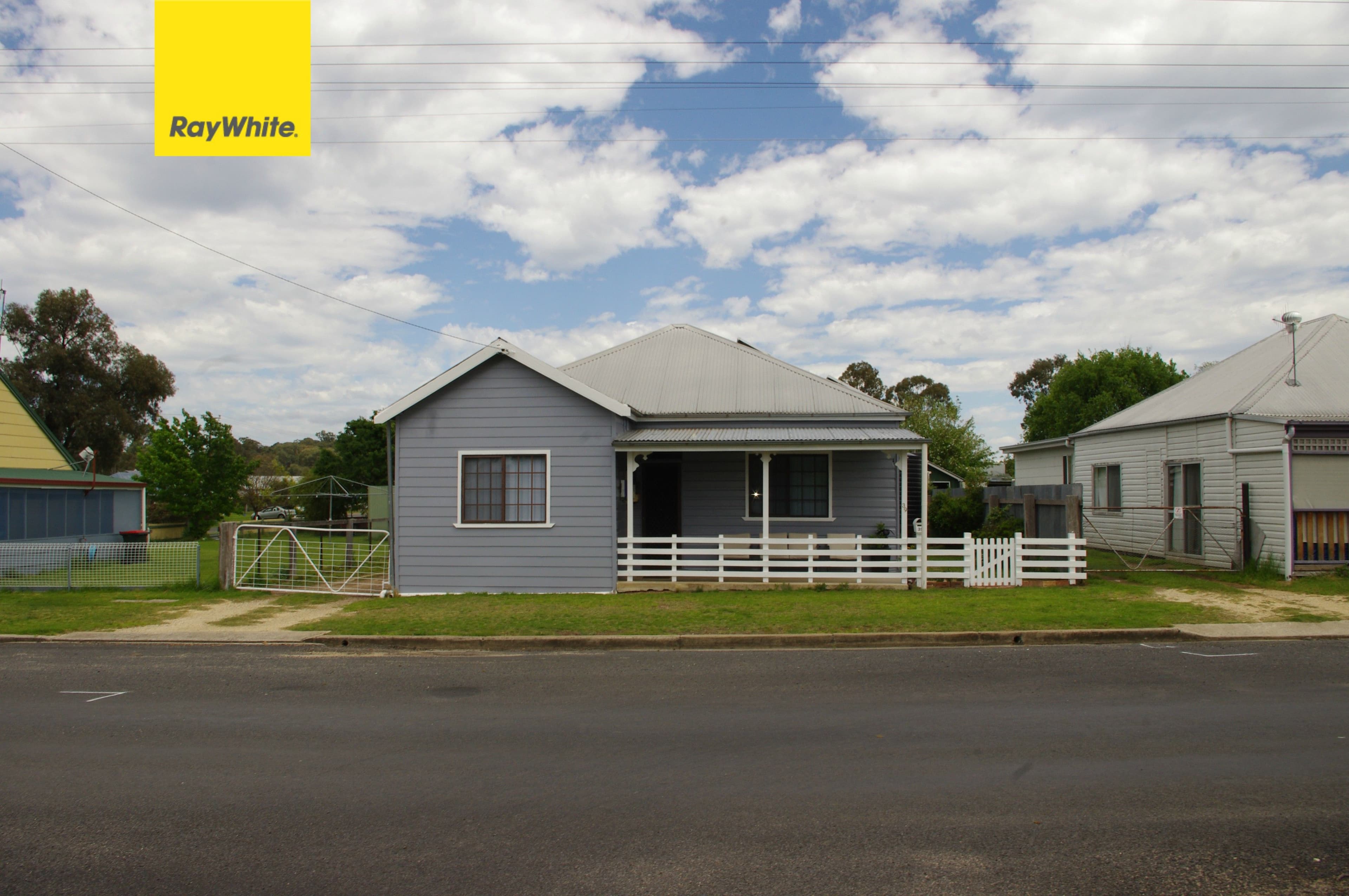 39 Bendemeer Street, Bundarra - Image 1