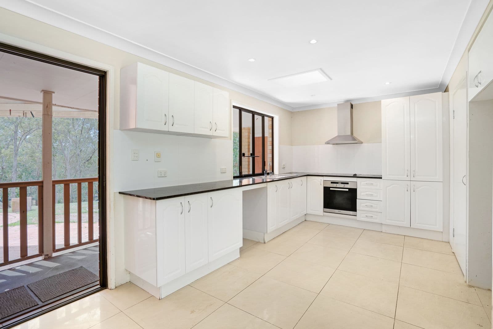 11 Natan Road, Mudgeeraba QLD 4213, Mudgeeraba - Thumbnail 6