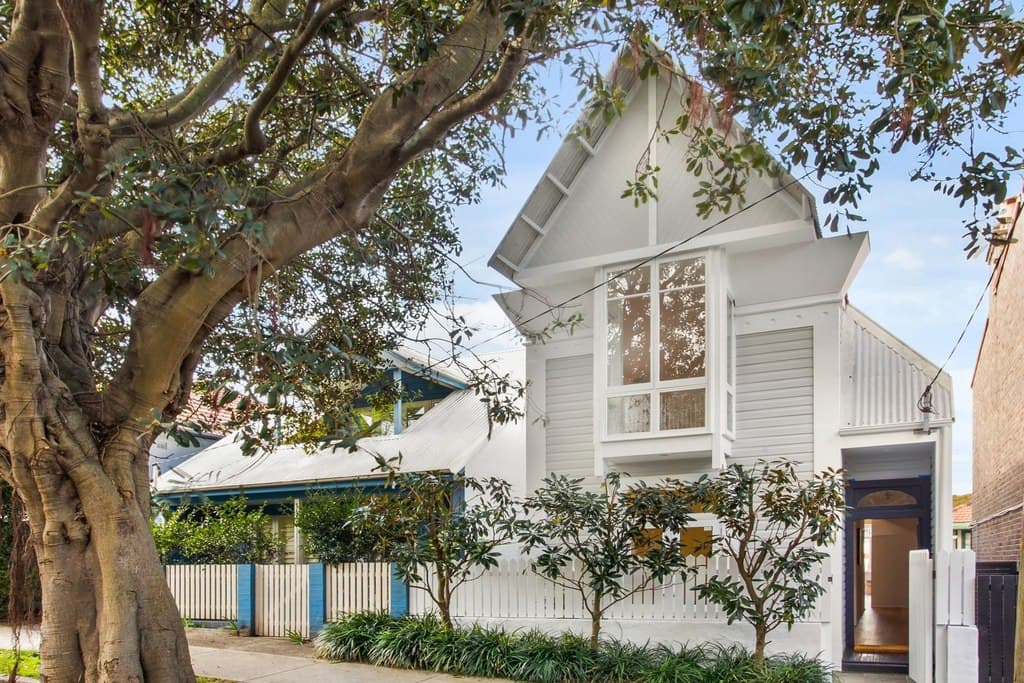 24 Rawson Avenue, Queens Park - Image 1