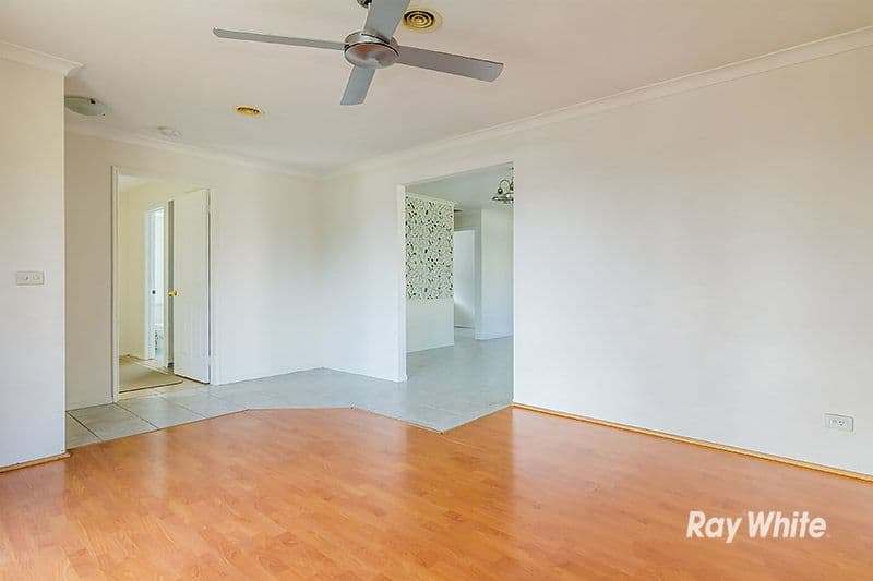 4 Raffindale Crescent, CRANBOURNE WEST VIC 3977, Cranbourne West - Thumbnail 7