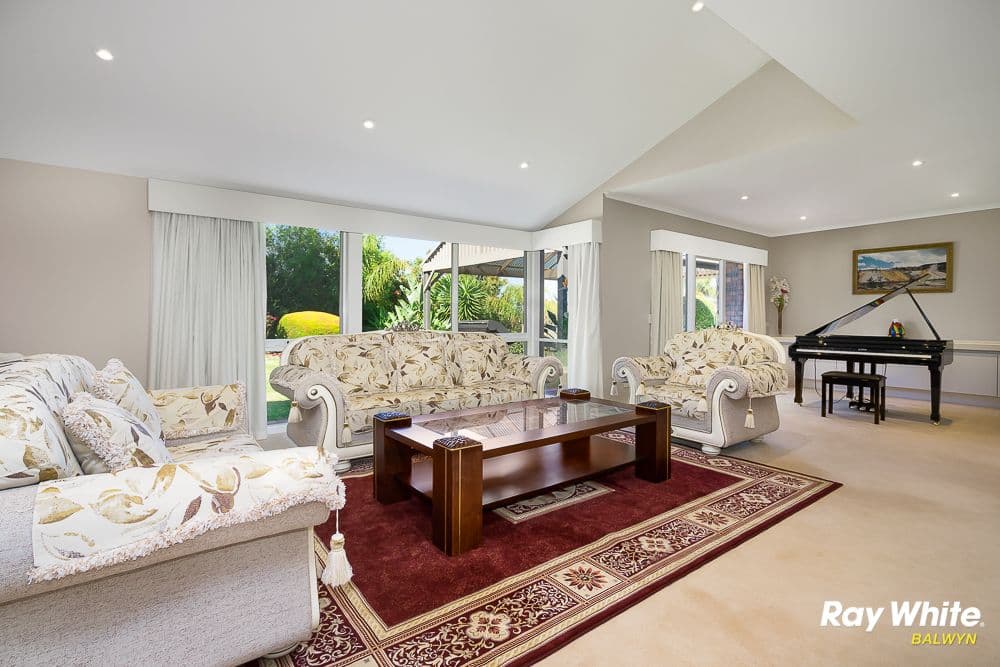 5 Monckton Road, Templestowe VIC 3106, Templestowe - Thumbnail 2
