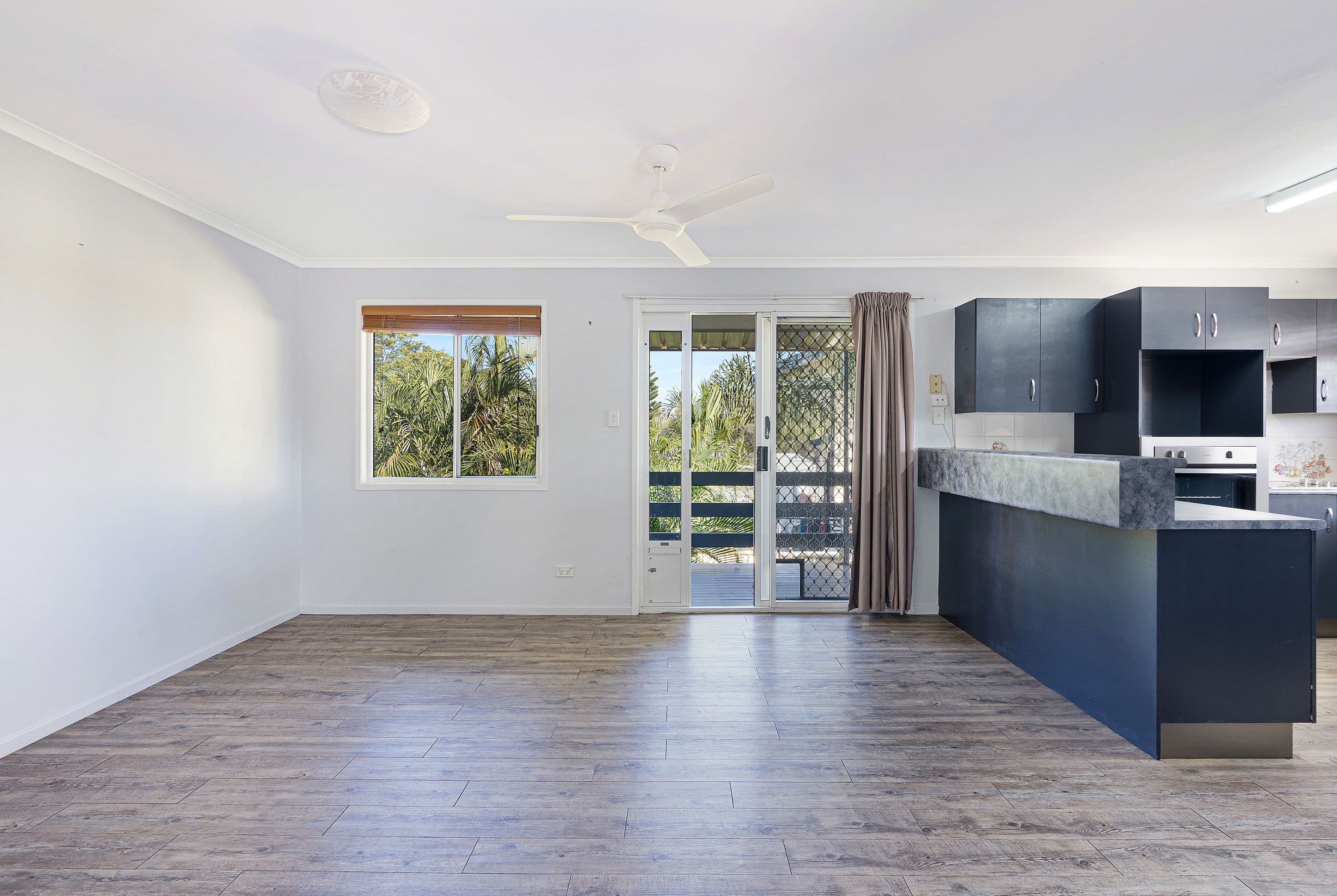 5 Hass Place, Emerald QLD 4720, Emerald - Thumbnail 3
