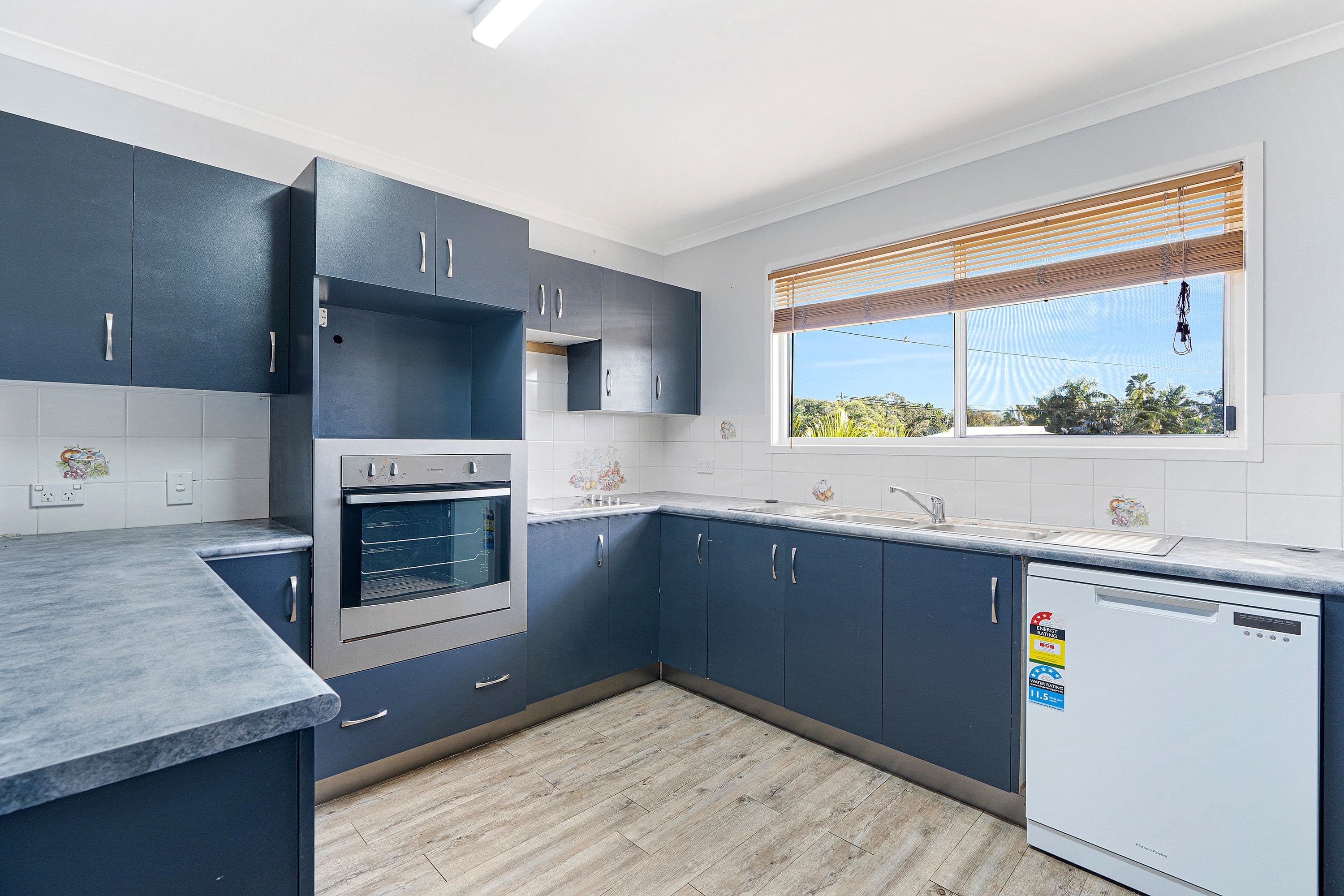 5 Hass Place, Emerald QLD 4720, Emerald - Thumbnail 4