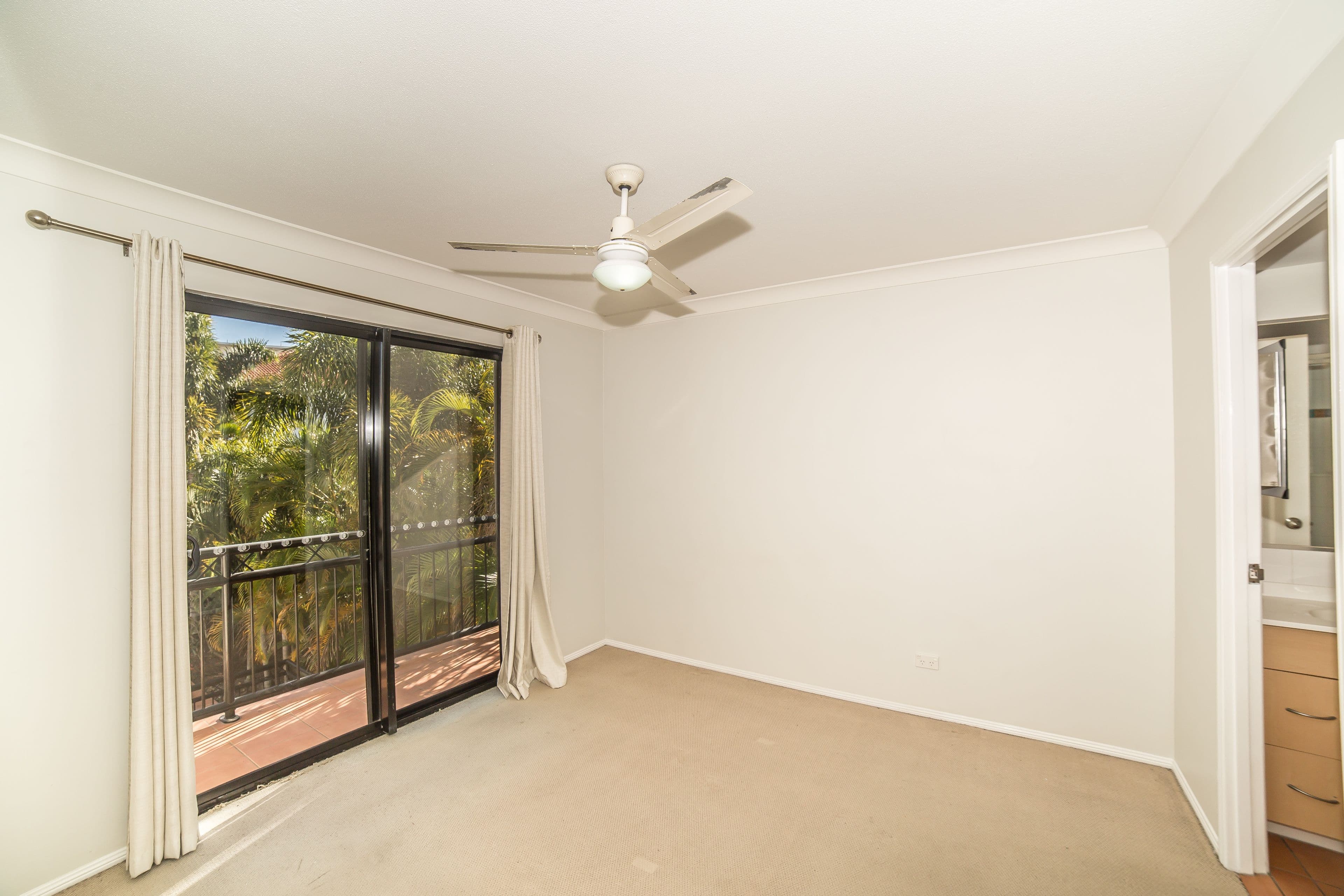 5 Railway Street, Southport QLD 4215, Southport - Thumbnail 6