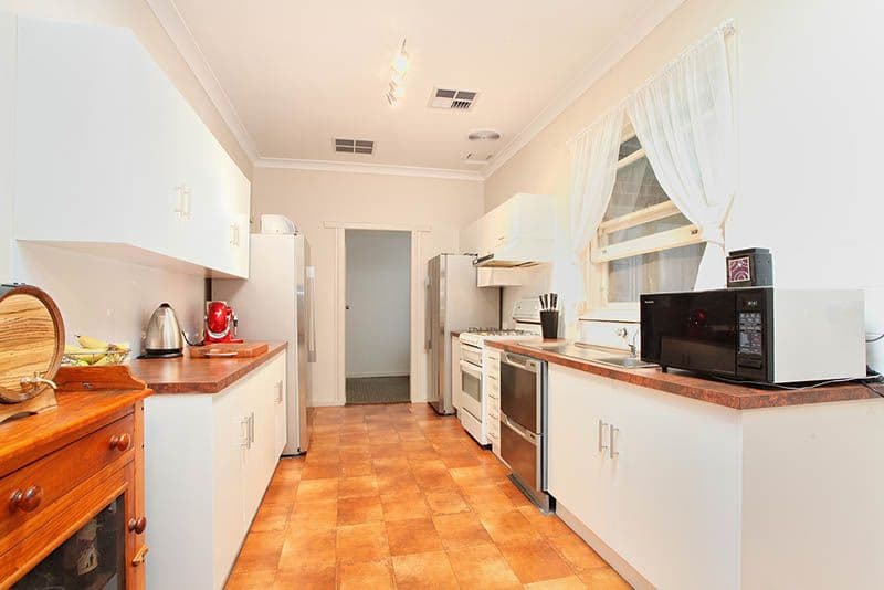 9 Crisp Road, Elizabeth Downs SA 5113, Elizabeth Downs - Thumbnail 2