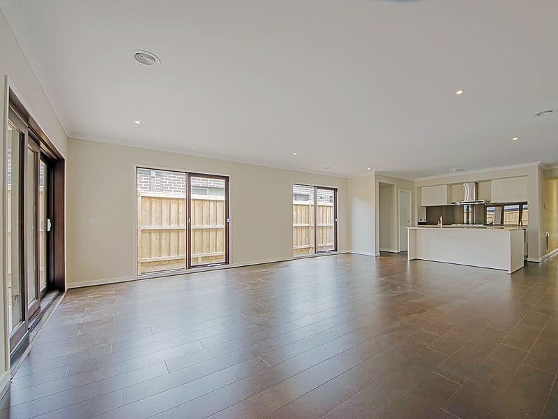 24 Appleby Street, Williams Landing VIC 3027, Williams Landing - Thumbnail 2