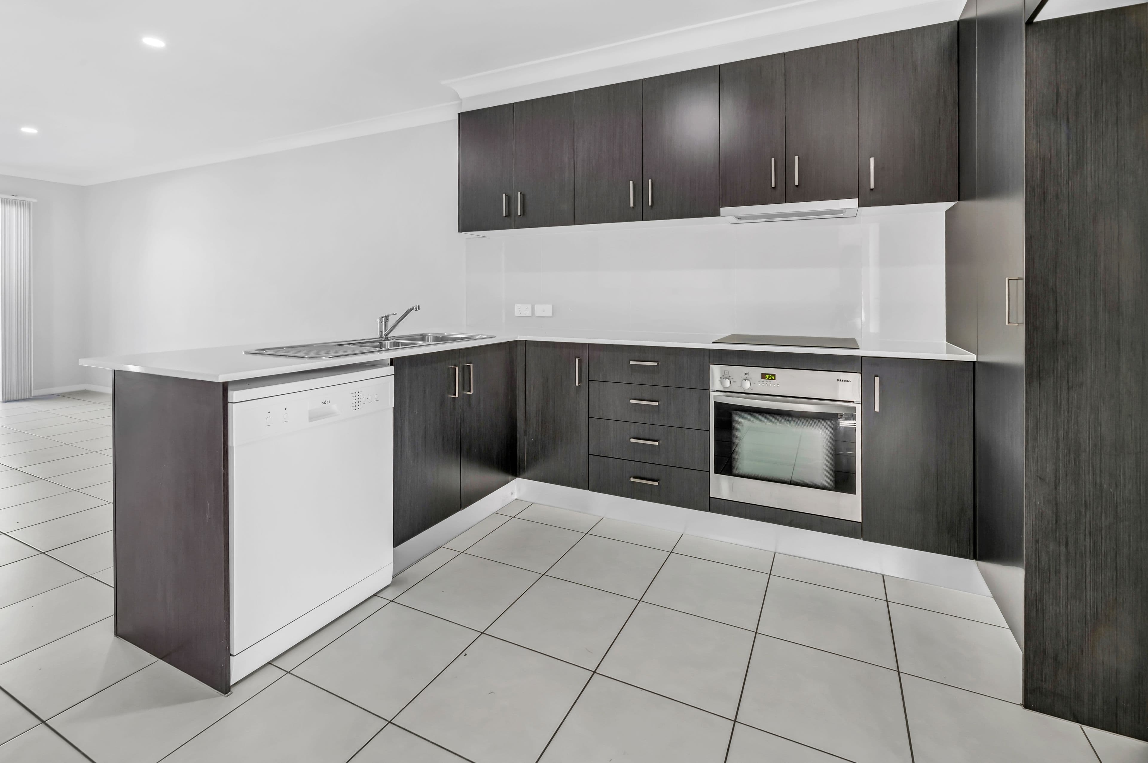 1 Rhiana Street, Pimpama QLD 4209, Pimpama - Thumbnail 6