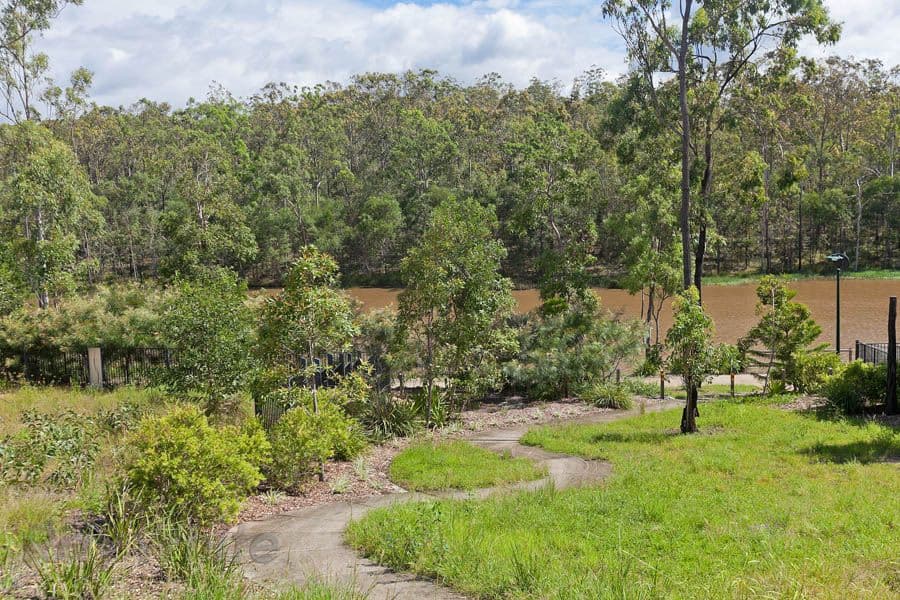 17 Lakeview Place, SPRINGFIELD LAKES QLD 4300, Springfield Lakes - Thumbnail 2