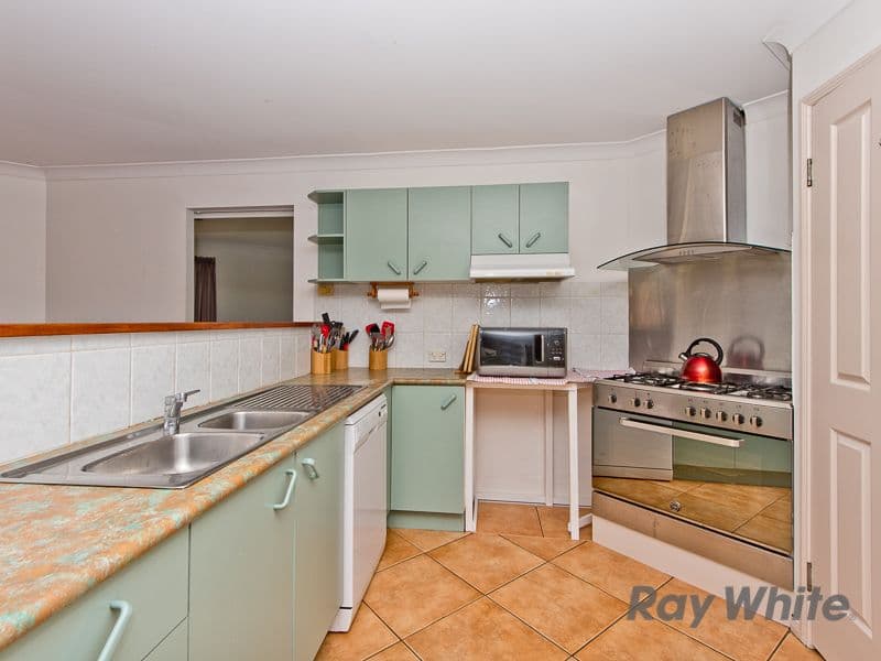 2 Janet Place, Arana Hills QLD 4054, Arana Hills - Thumbnail 7