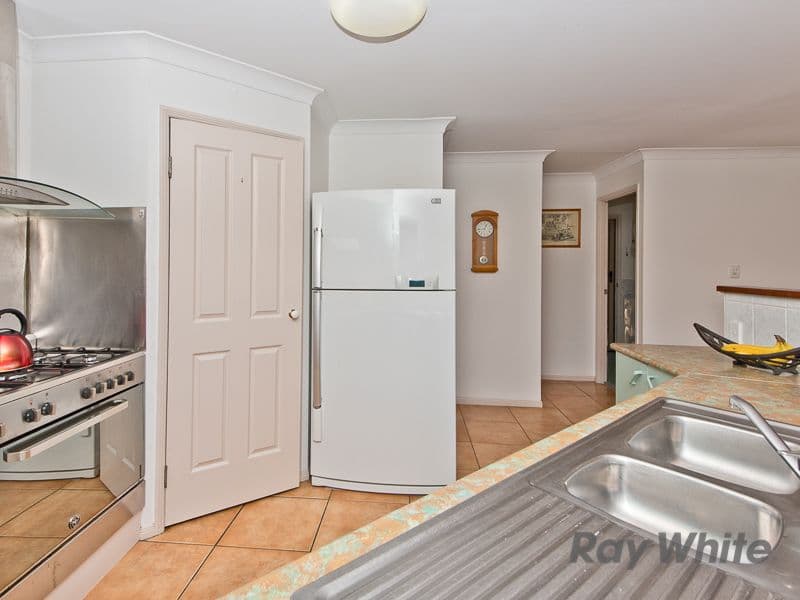 2 Janet Place, Arana Hills QLD 4054, Arana Hills - Thumbnail 8