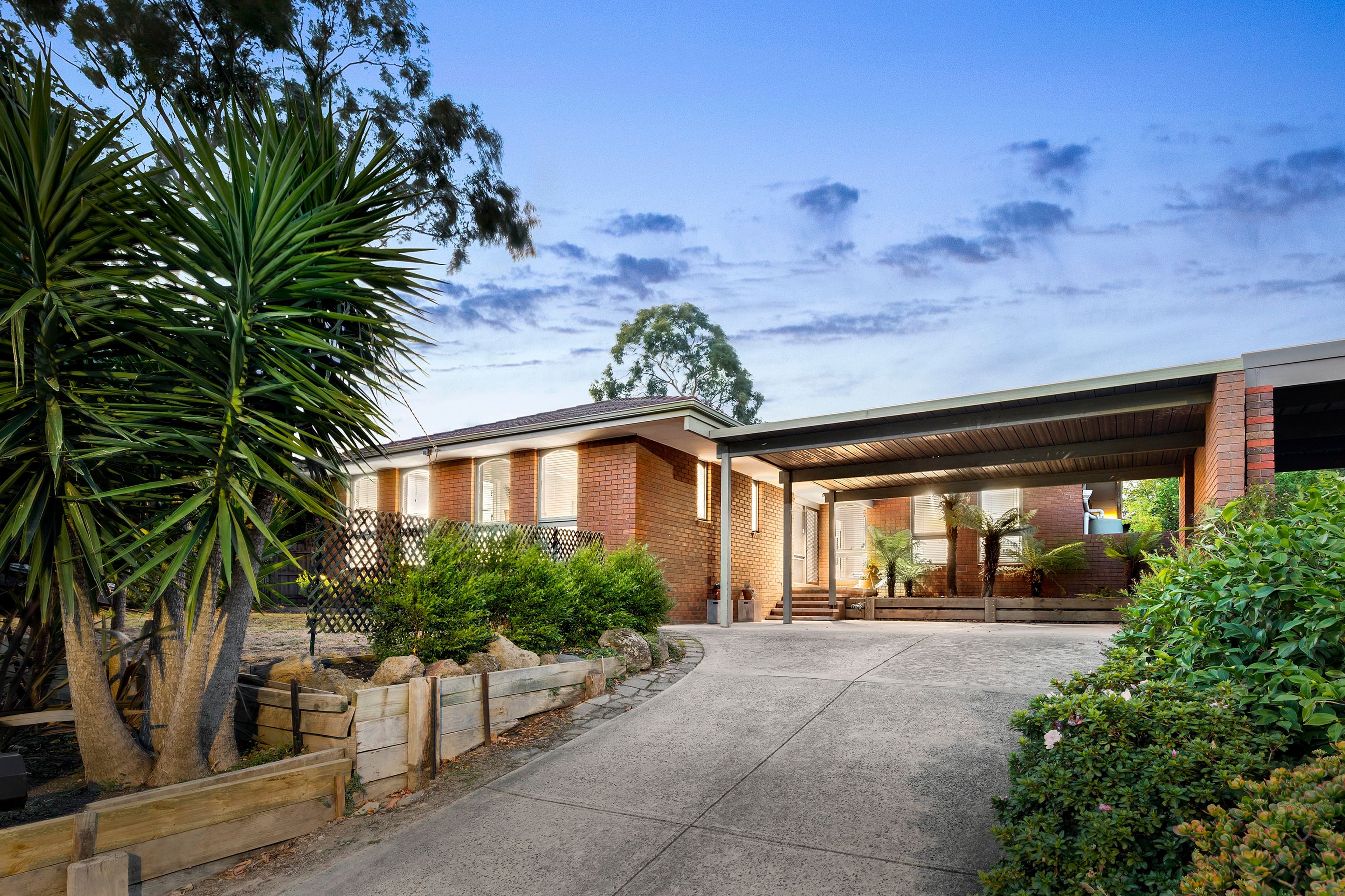 25 Owens Street, Doncaster East VIC 3109, Doncaster East - Image 1