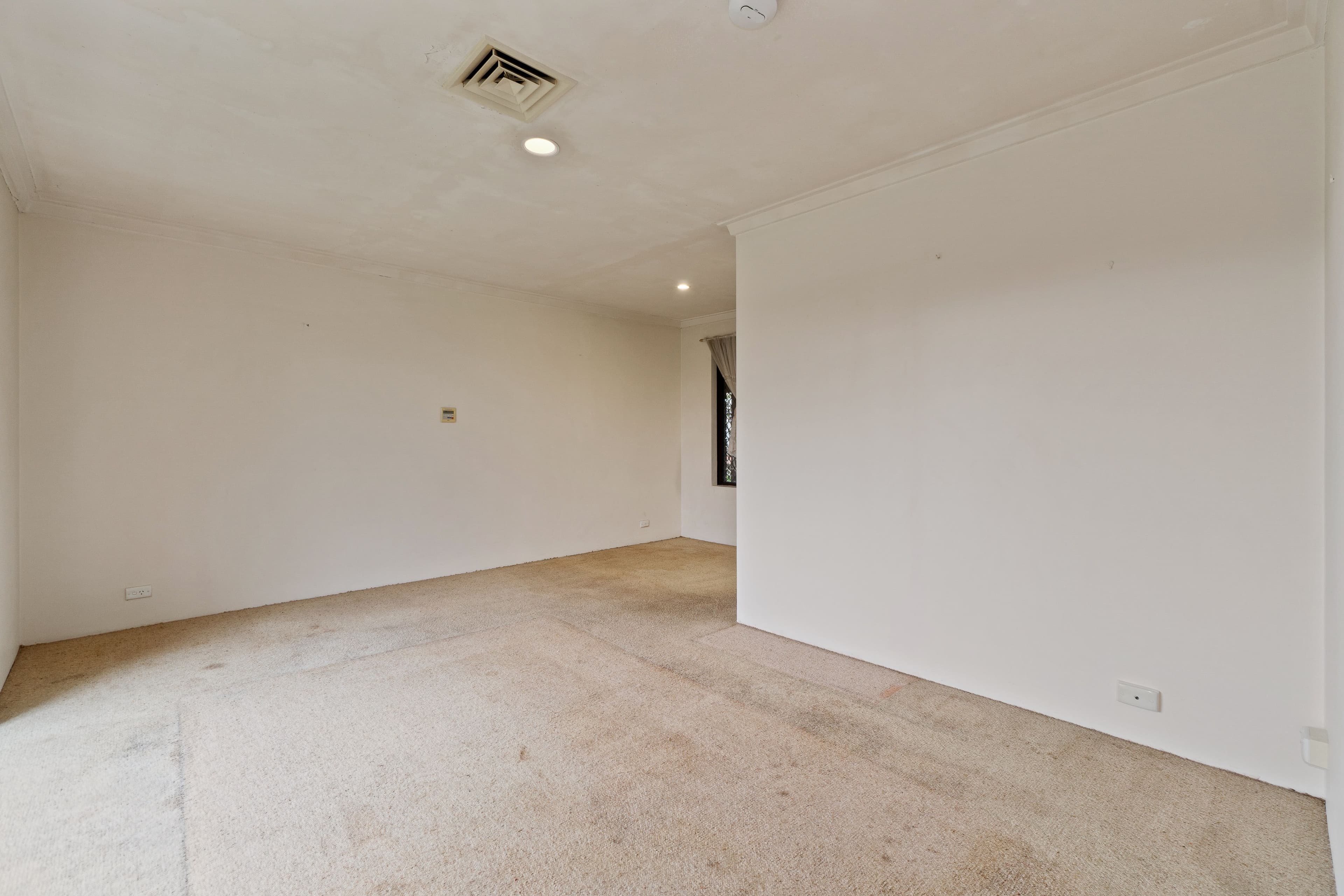 62 Gibson Way, Beechboro WA 6063, Beechboro - Thumbnail 2