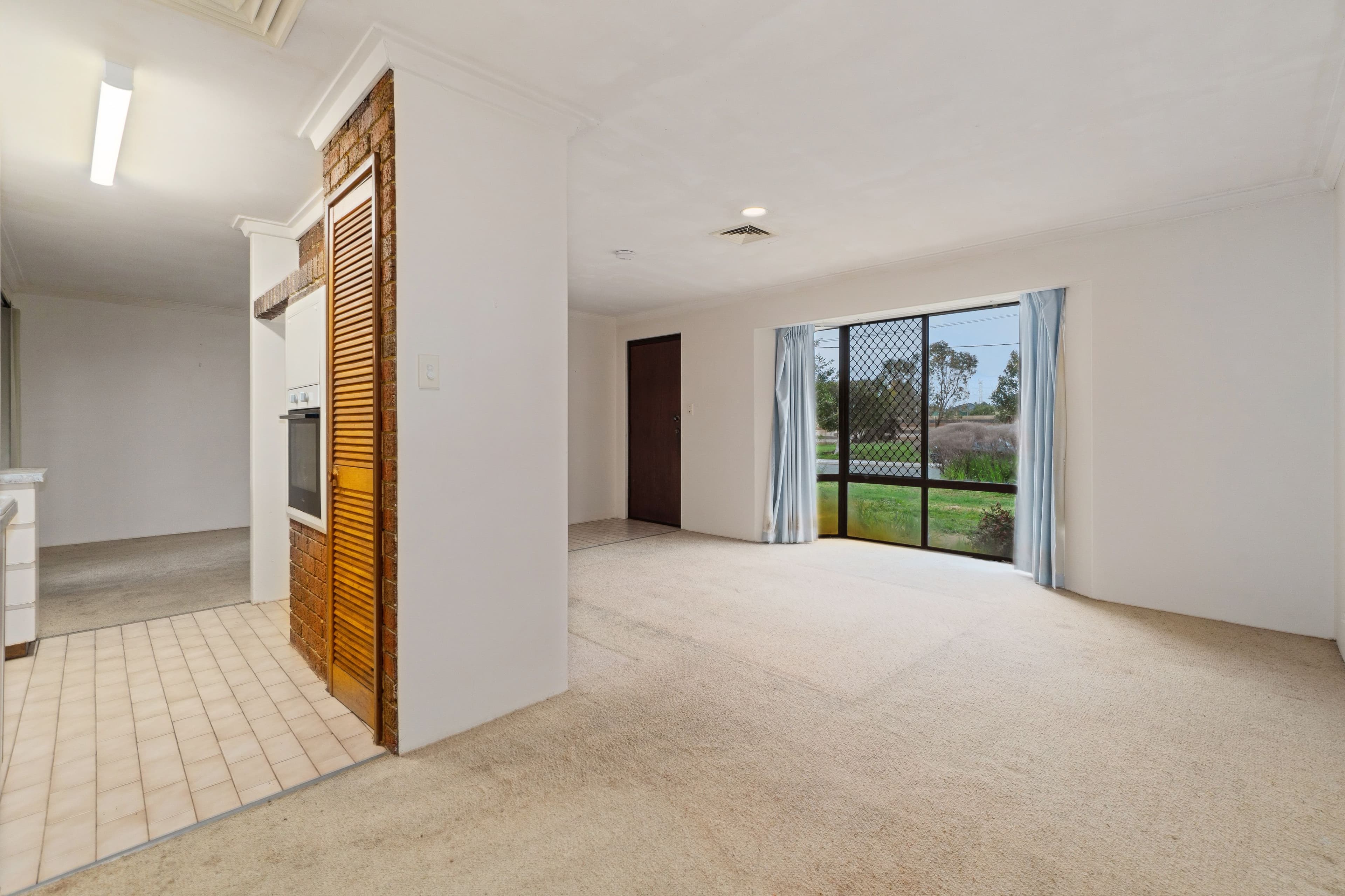 62 Gibson Way, Beechboro WA 6063, Beechboro - Thumbnail 5